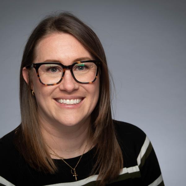 Ashley Dutton headshot new1