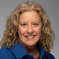 Dr. Nora Padykula Headshot.